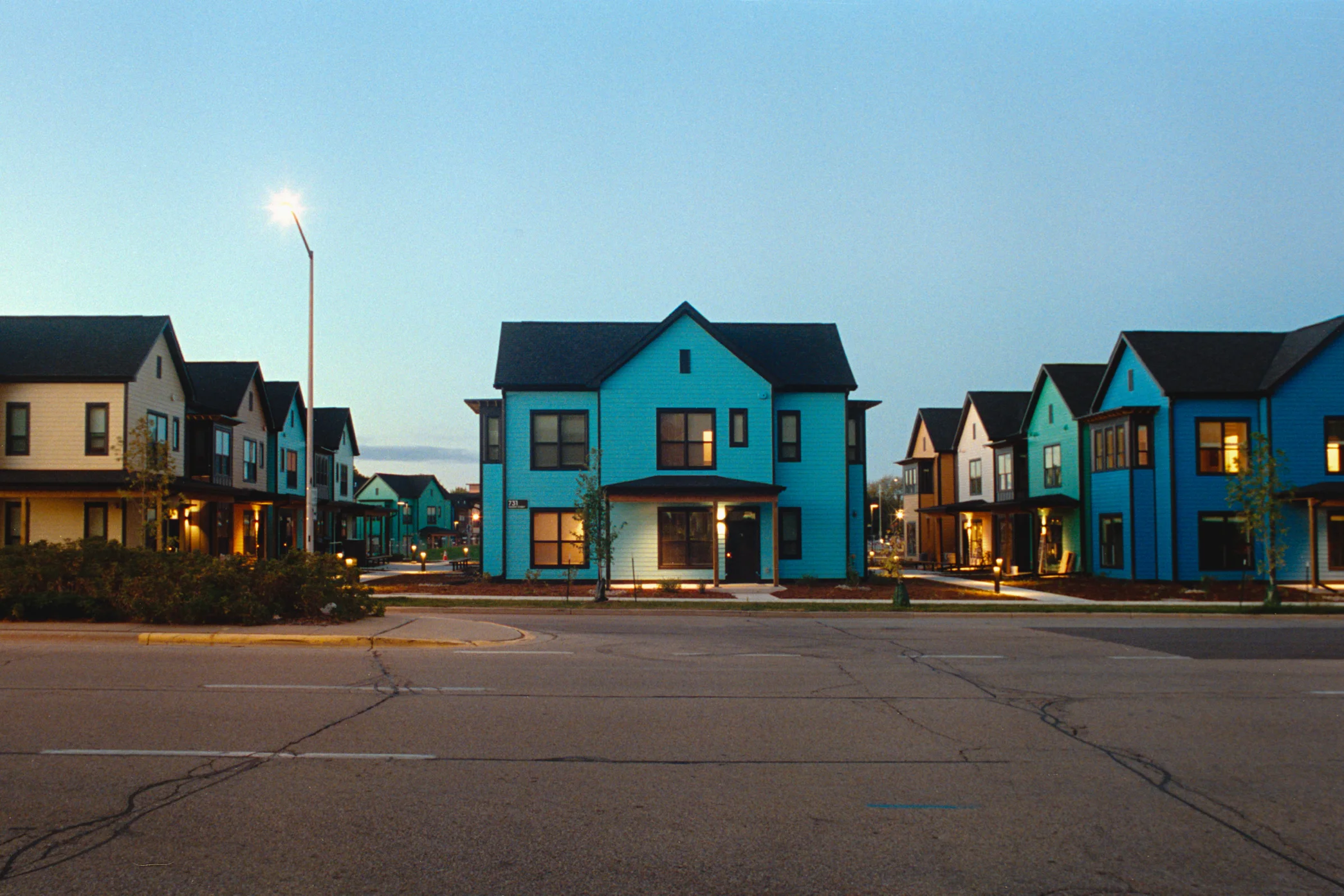 En face image of blue building